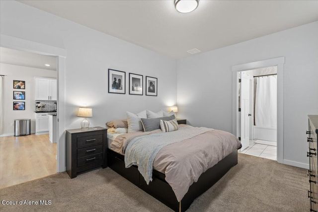 12193 W MOORFIELD AVE, Post Falls, ID 83854