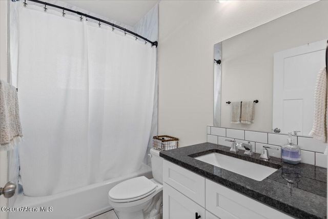 12193 W MOORFIELD AVE, Post Falls, ID 83854