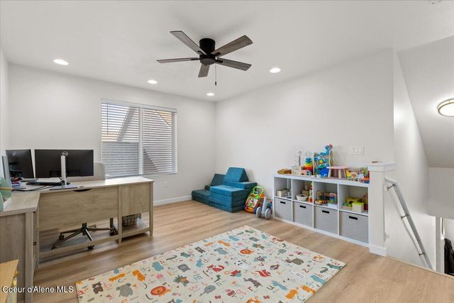 12193 W MOORFIELD AVE, Post Falls, ID 83854