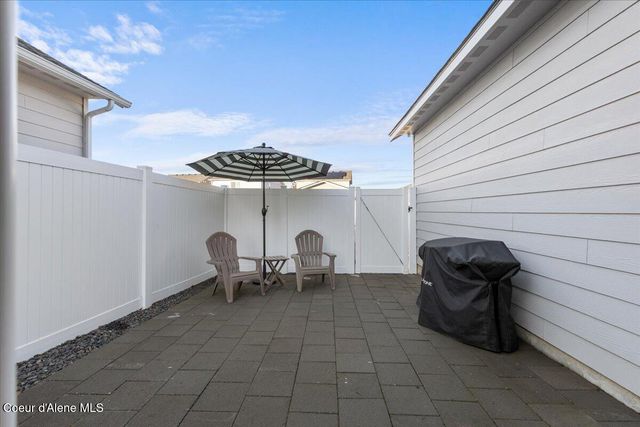 12193 W MOORFIELD AVE, Post Falls, ID 83854