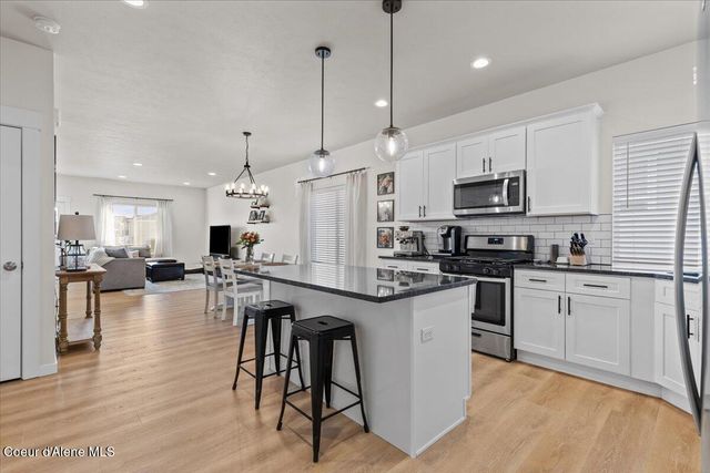 12193 W MOORFIELD AVE, Post Falls, ID 83854