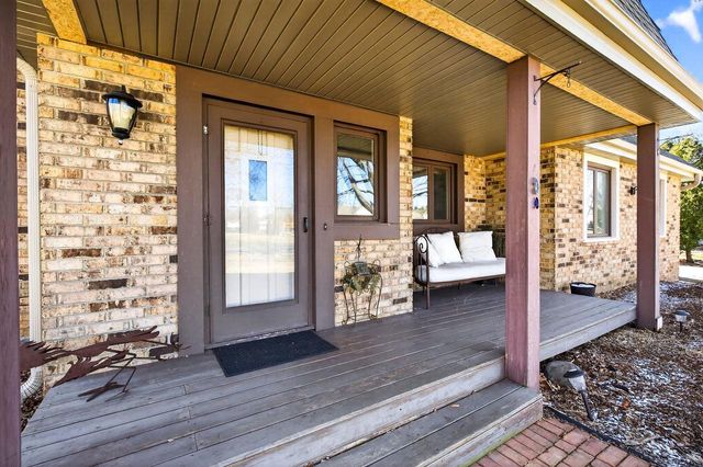 157 OLD ORCHARD LANE, Neenah, WI 54956