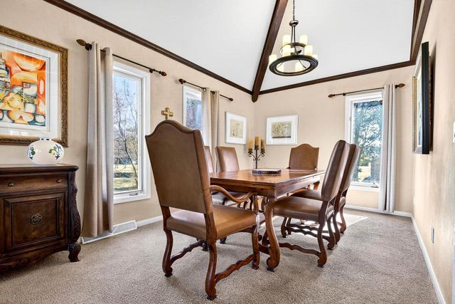 157 OLD ORCHARD LANE, Neenah, WI 54956