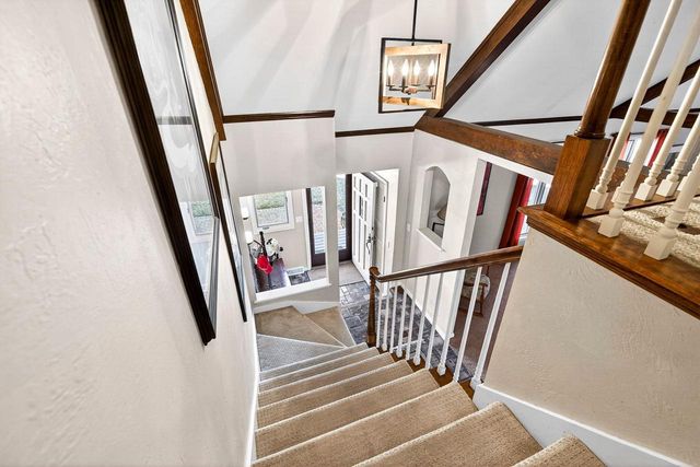 157 OLD ORCHARD LANE, Neenah, WI 54956