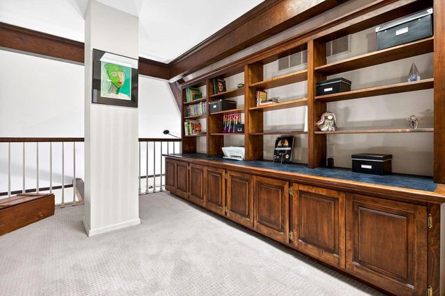 157 OLD ORCHARD LANE, Neenah, WI 54956