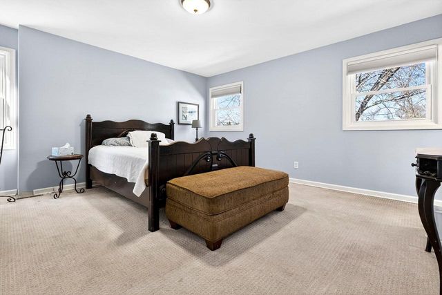 157 OLD ORCHARD LANE, Neenah, WI 54956