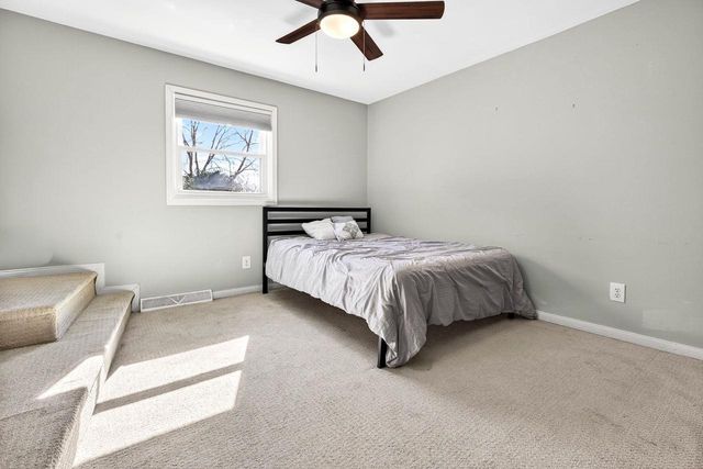 157 OLD ORCHARD LANE, Neenah, WI 54956