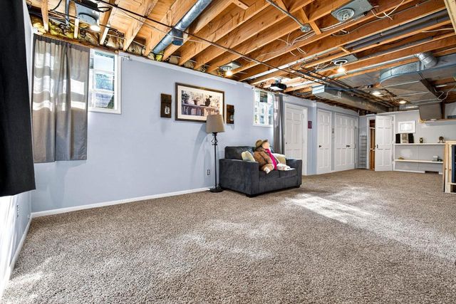 157 OLD ORCHARD LANE, Neenah, WI 54956