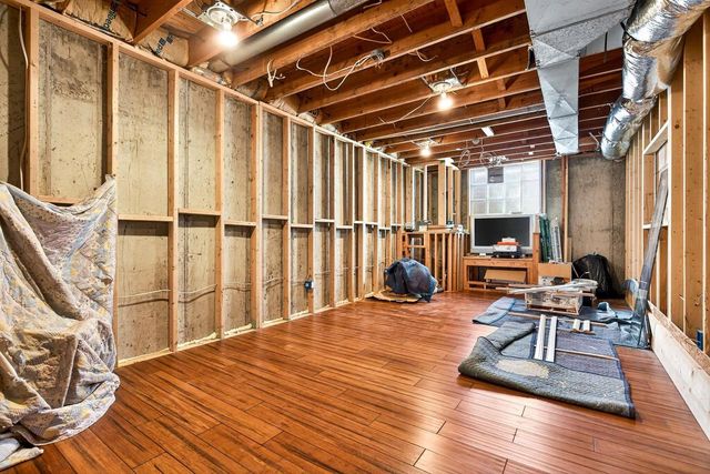 157 OLD ORCHARD LANE, Neenah, WI 54956