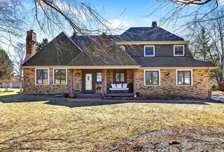 157 OLD ORCHARD LANE, Neenah, WI 54956