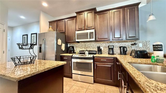 8209 ROSEVILLE ROAD, Davenport, FL 33896