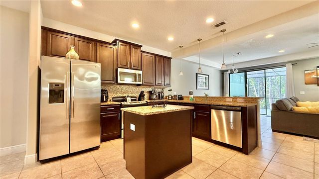 8209 ROSEVILLE ROAD, Davenport, FL 33896