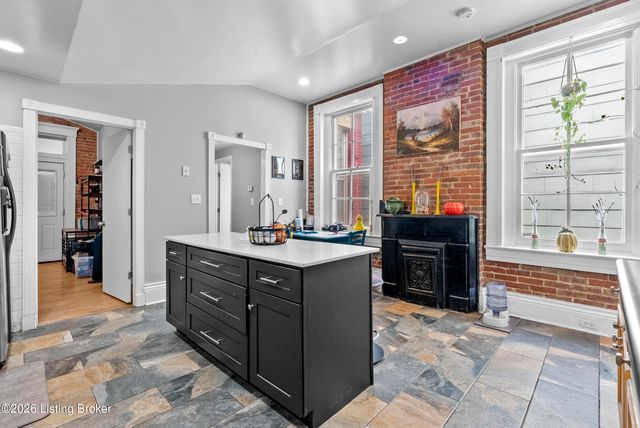 1238 S Floyd St, Louisville, KY 40203