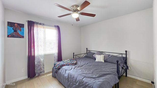 8012 W HIGHLAND Avenue, Phoenix, AZ 85033