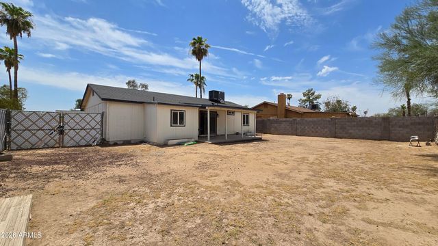 8012 W HIGHLAND Avenue, Phoenix, AZ 85033