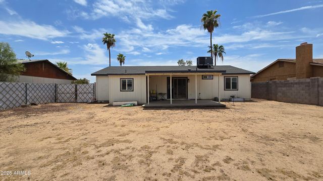 8012 W HIGHLAND Avenue, Phoenix, AZ 85033