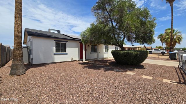 8012 W HIGHLAND Avenue, Phoenix, AZ 85033