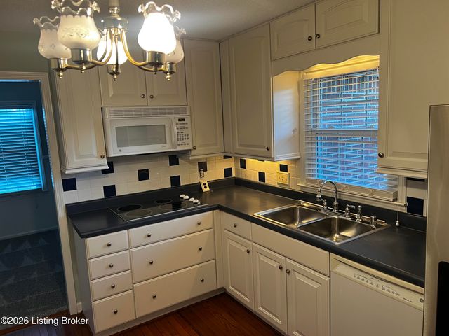51 Circle Crest Rd, Hodgenville, KY 42748