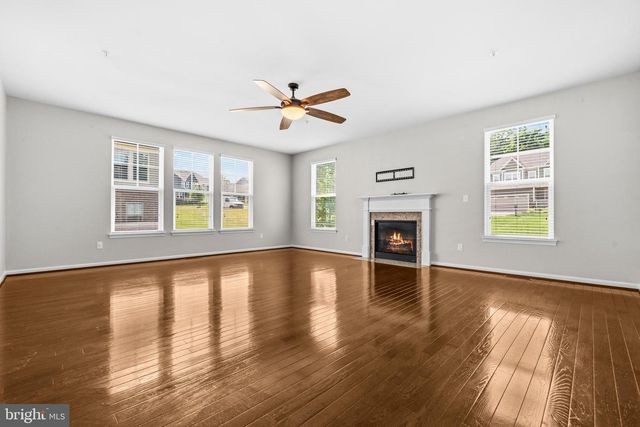 2341 SWEET PEPPERBRUSH LOOP, Dumfries, VA 22026