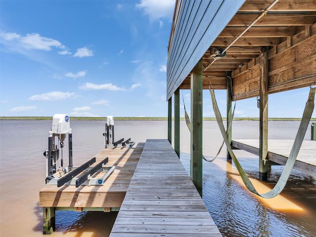 1453 County Road 230, Sargent, TX 77414