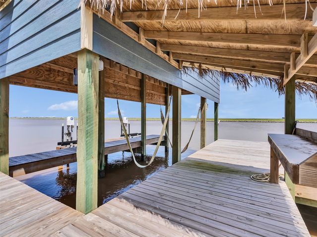1453 County Road 230, Sargent, TX 77414