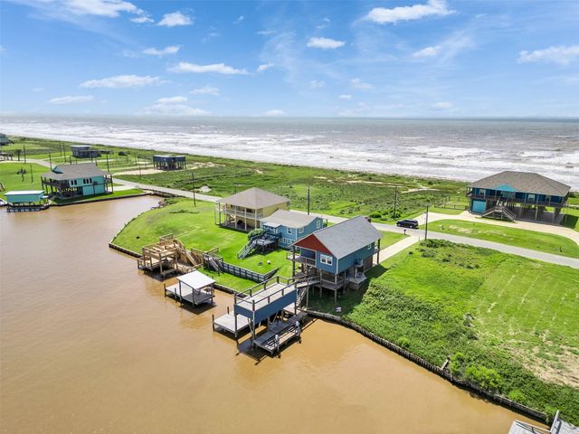 1453 County Road 230, Sargent, TX 77414