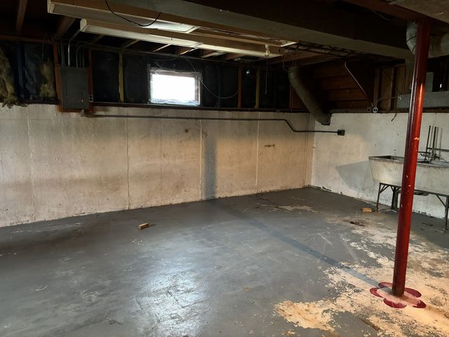 838 E 163rd Place, South Holland, IL 60473