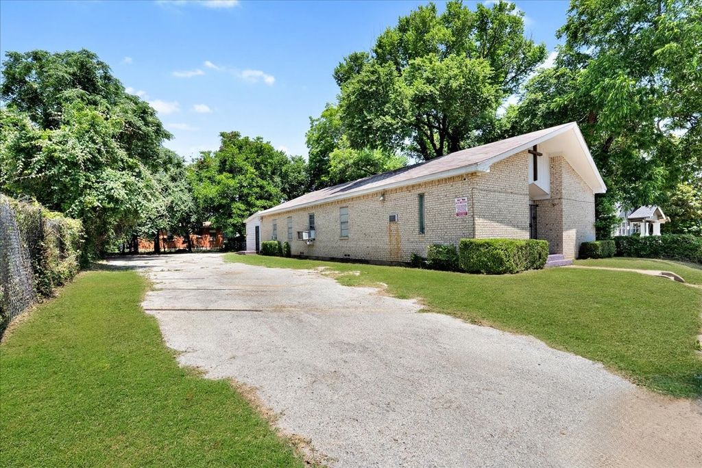 2311 Dathe Street, Dallas, TX 75215