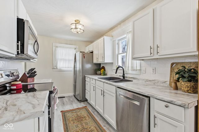 5152 Rosslyn Avenue, Indianapolis, IN 46205