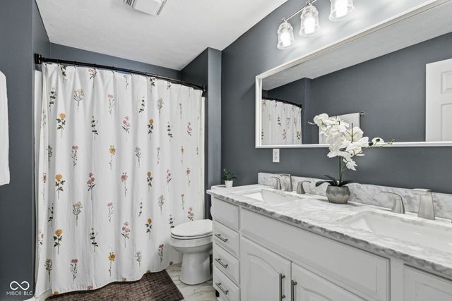 5152 Rosslyn Avenue, Indianapolis, IN 46205