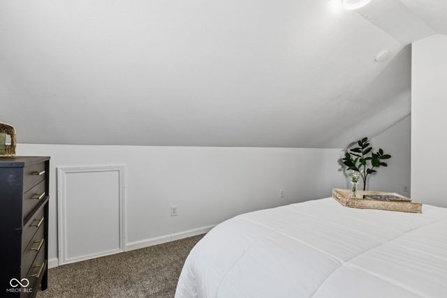 5152 Rosslyn Avenue, Indianapolis, IN 46205