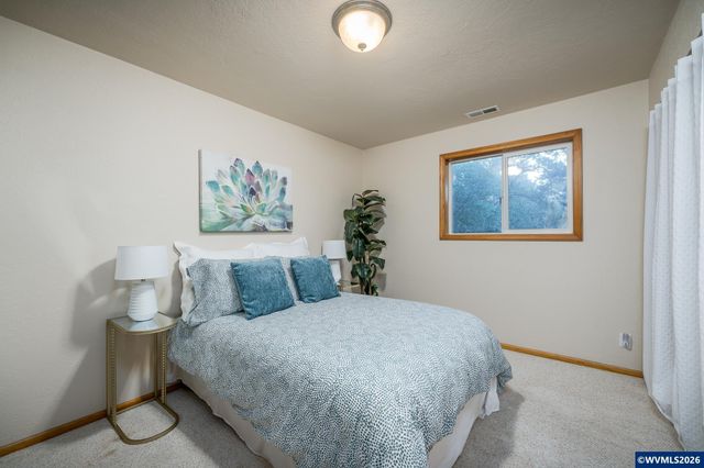 1520 Laurel Heights Dr NW, Albany, OR 97321