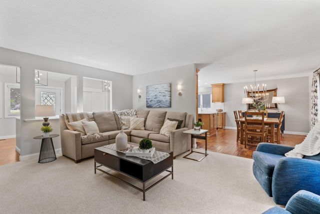 3042 12th Street NW, New Brighton, MN 55112