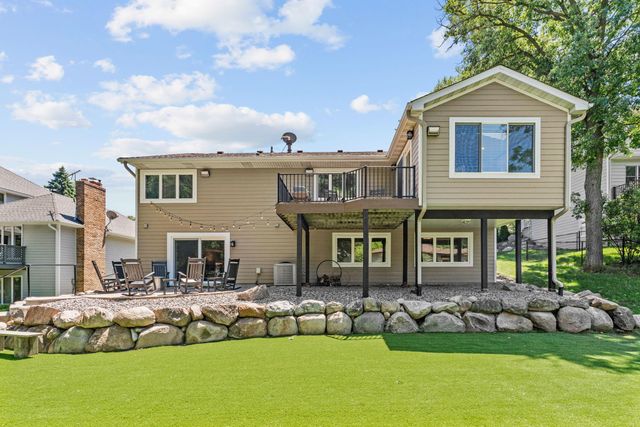 3042 12th Street NW, New Brighton, MN 55112