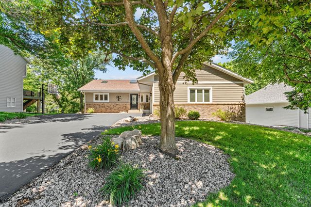 3042 12th Street NW, New Brighton, MN 55112