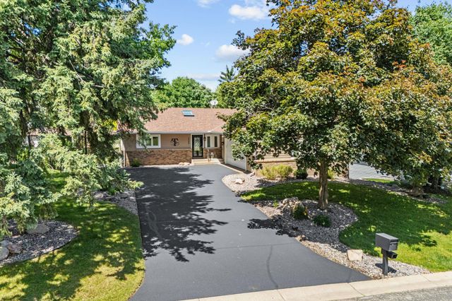 3042 12th Street NW, New Brighton, MN 55112