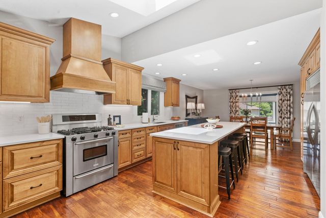 3042 12th Street NW, New Brighton, MN 55112