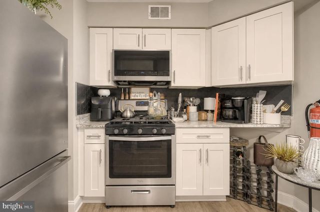 1132 DUBLIN CT, Williamstown, NJ 08094