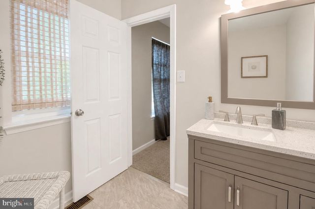 1132 DUBLIN CT, Williamstown, NJ 08094