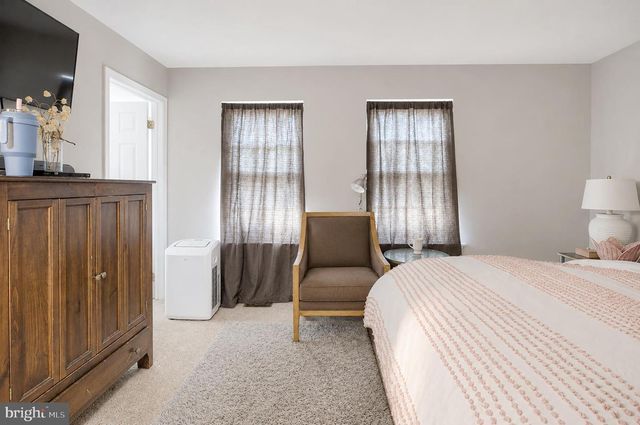 1132 DUBLIN CT, Williamstown, NJ 08094