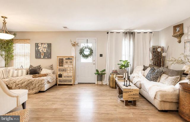 1132 DUBLIN CT, Williamstown, NJ 08094