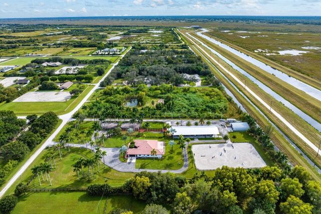 2587 Skipiks Way, Wellington, FL 33470