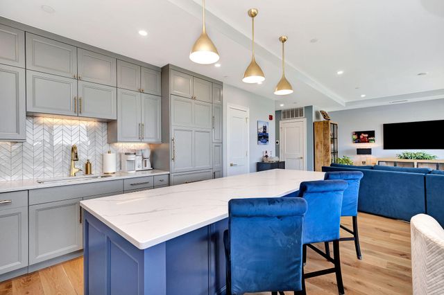 600 Ovation Way, 312, Newport, KY 41071
