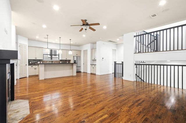1605 W 14th Street, Houston, TX 77008