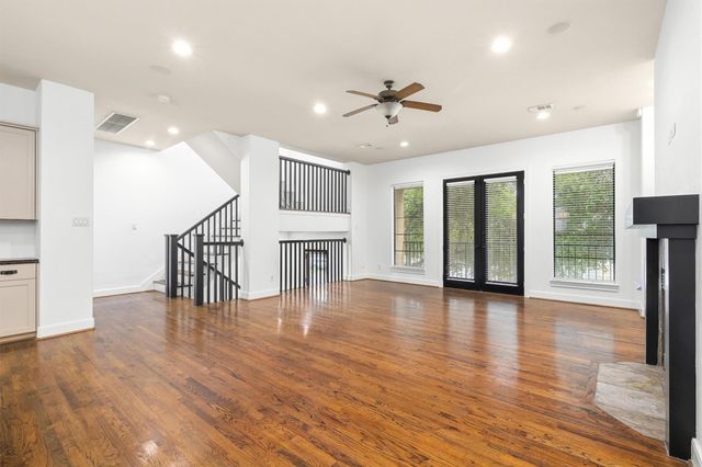 1605 W 14th Street, Houston, TX 77008