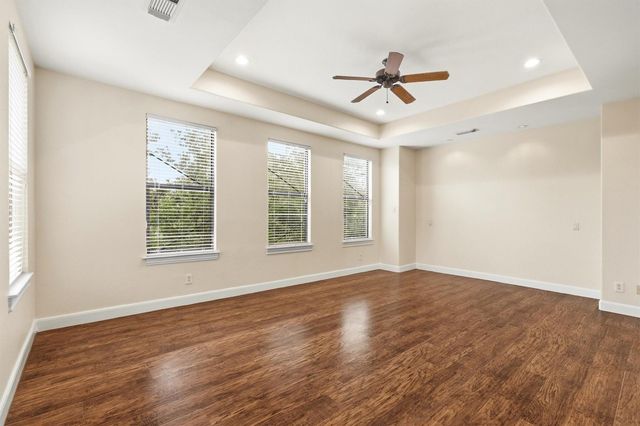 1605 W 14th Street, Houston, TX 77008