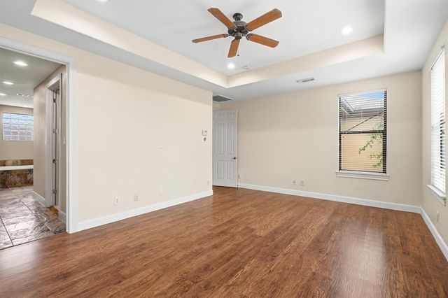 1605 W 14th Street, Houston, TX 77008