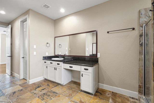1605 W 14th Street, Houston, TX 77008