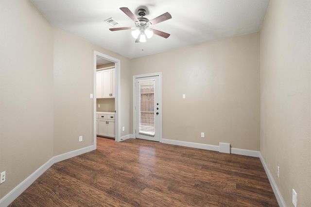 1605 W 14th Street, Houston, TX 77008