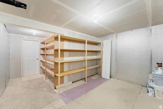 9928 S CASCADE DR, Sandy, UT 84070